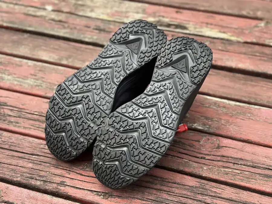 Descente BOA Running Shoes Urban Commute & Outdoor Fitness