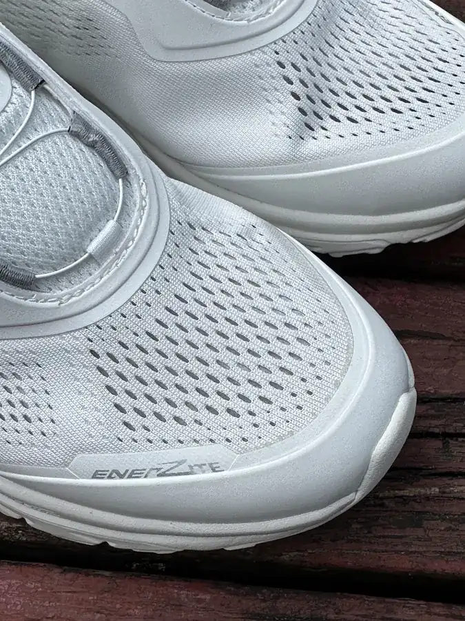 Descente BOA Running Shoes Urban Commute & Outdoor Fitness