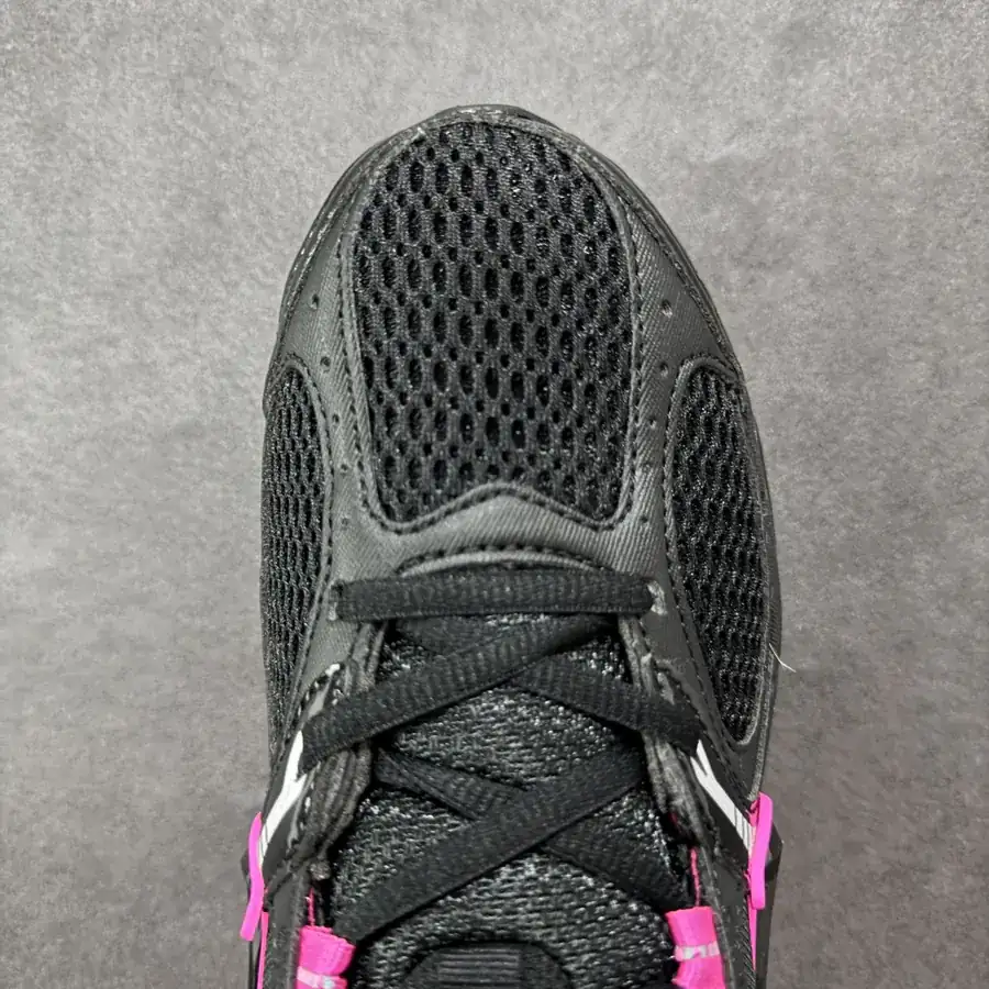 NK V5 RNR Running Shoes Retro Style, Comfortable and Versatile