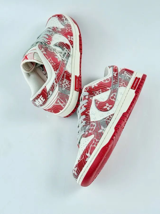 Nike SB Dunk Low x Louis Vuitton OG Edition