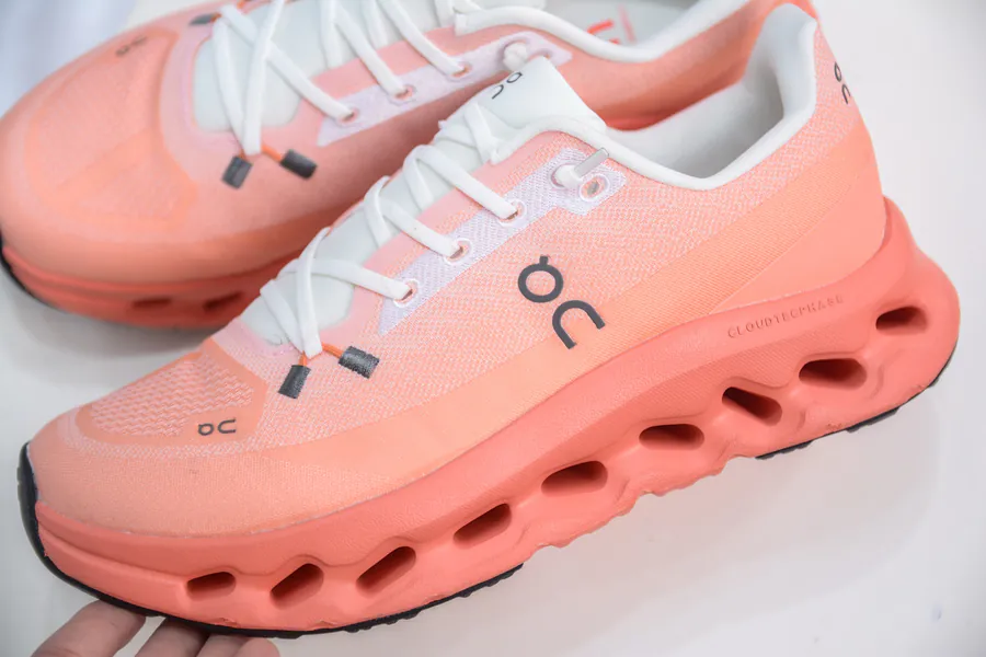 ON x On昂跑 Uddilt 2.0 Lightweight Running Shoes