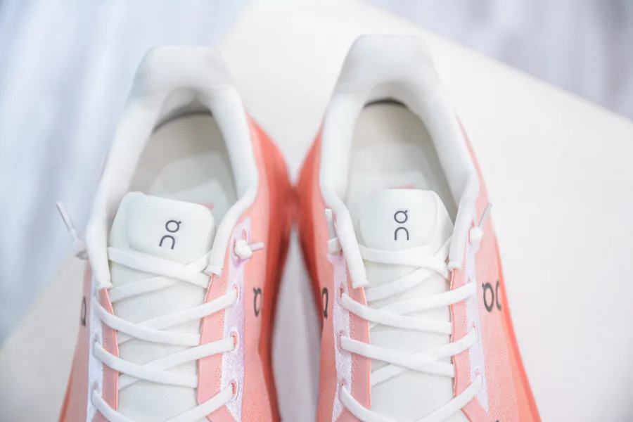 ON x On昂跑 Uddilt 2.0 Lightweight Running Shoes