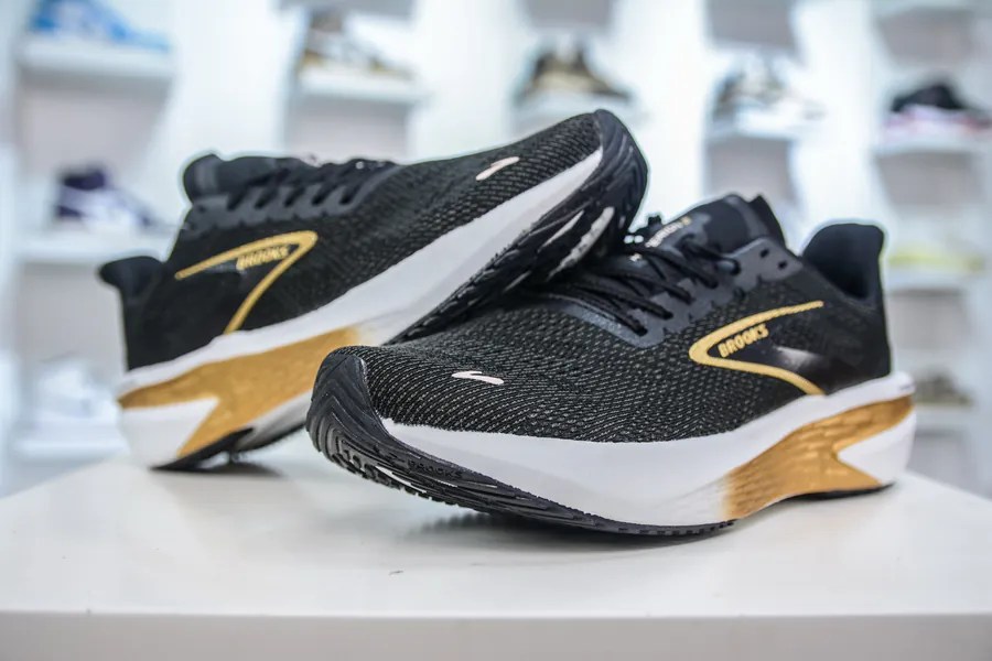 Brooks Hyperion 2 Running Shoes Lightweight and Breathable