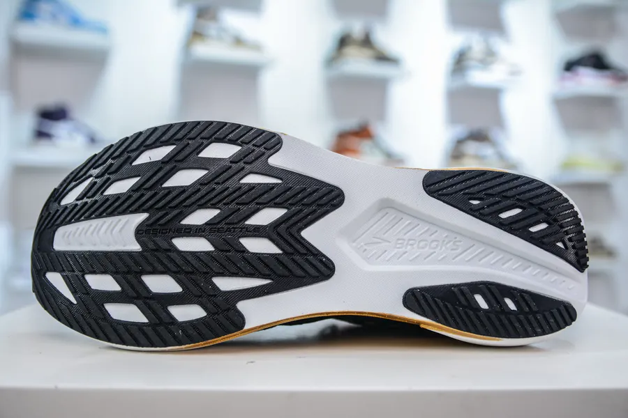 Brooks Hyperion 2 Running Shoes Lightweight and Breathable