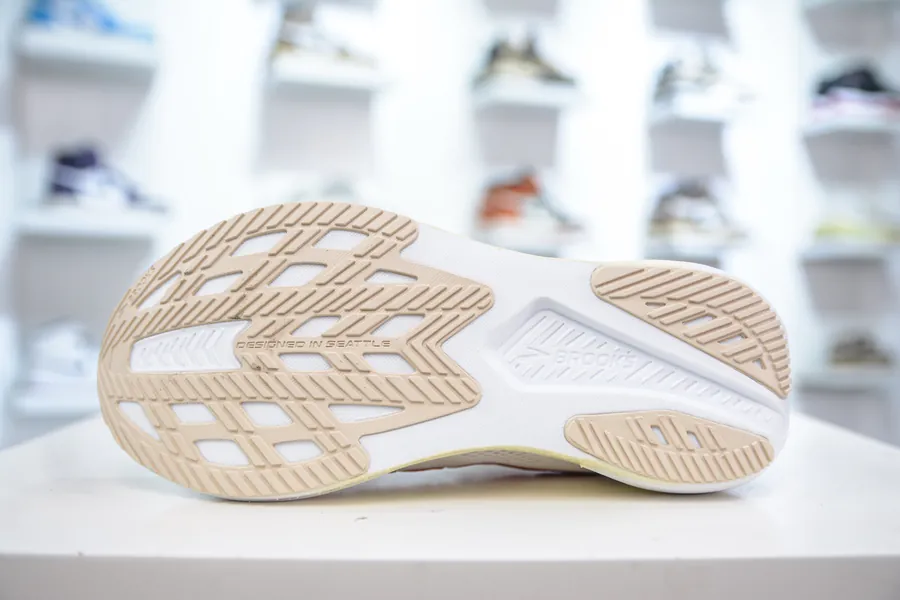 Brooks Hyperion 2 Running Shoes Lightweight and Breathable