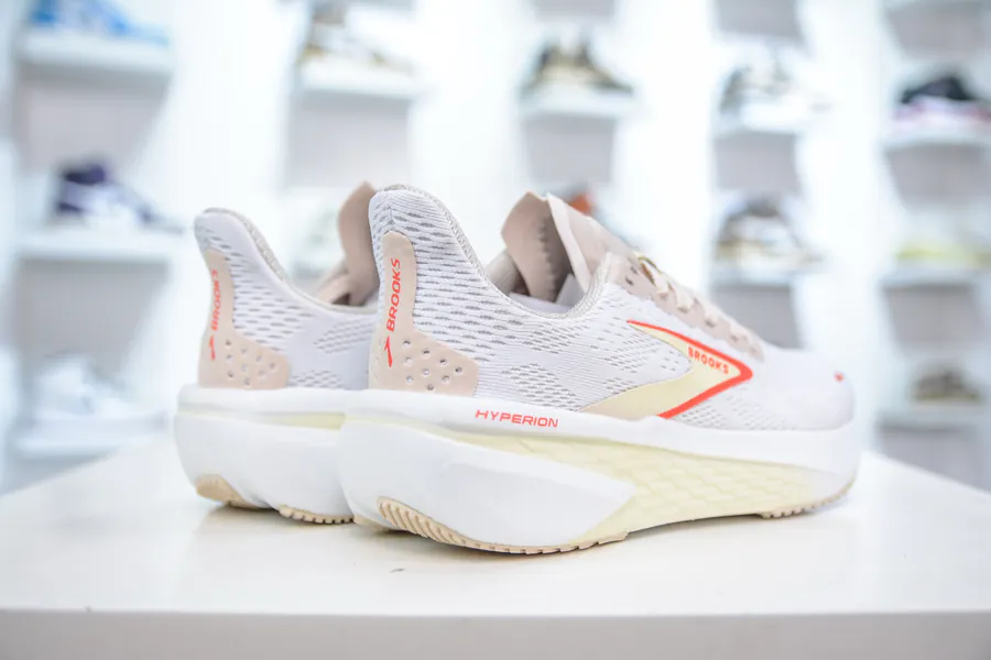 Brooks Hyperion 2 Running Shoes Lightweight and Breathable