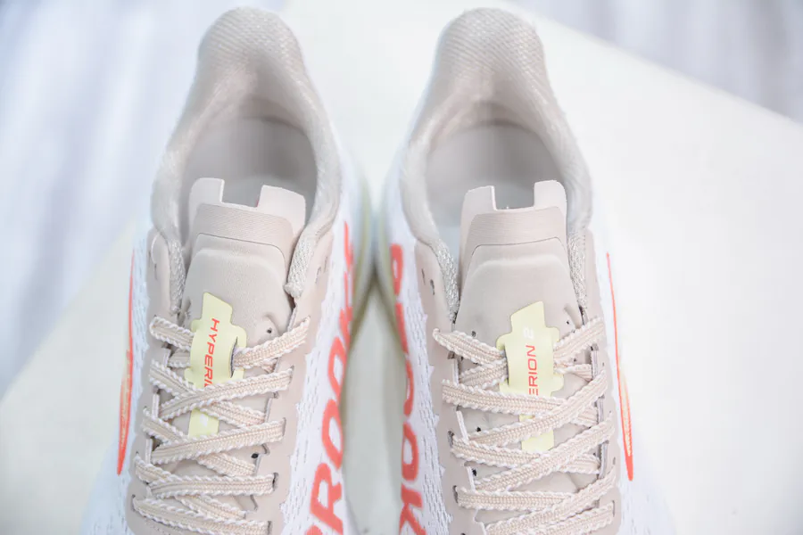 Brooks Hyperion 2 Running Shoes Lightweight and Breathable