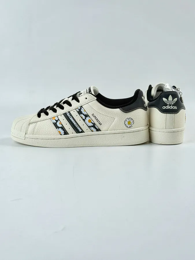 AD Originals Superstar x Peaceminusone