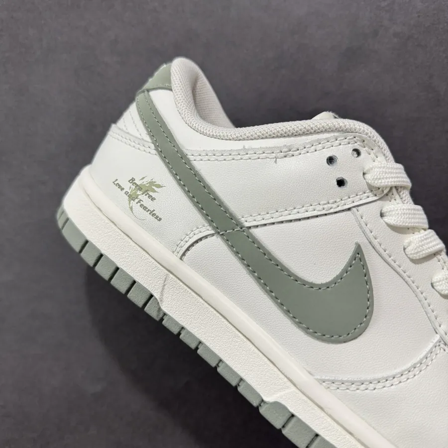 NK Dunk Low OG Edition Born Free, Love and Fearless