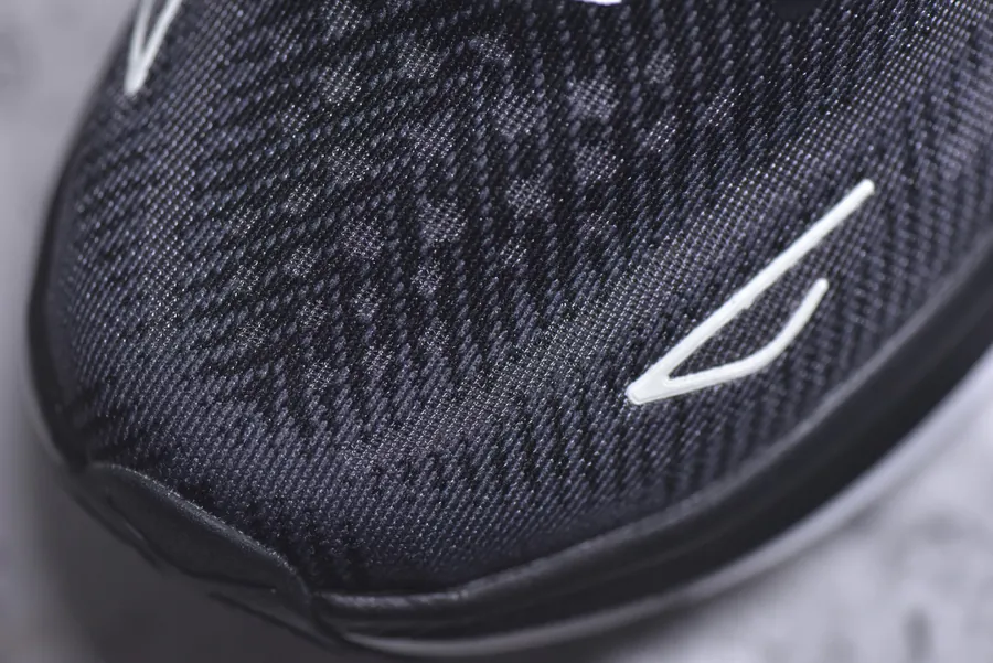 One One Ifton Clifton 9 Professional Performance Running Shoes