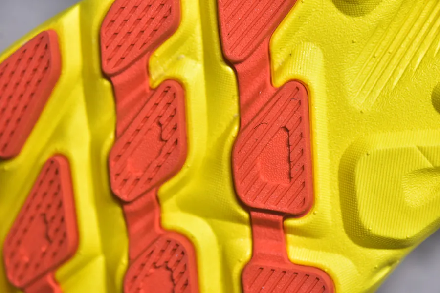 One One Ifton Clifton 9 Professional Performance Running Shoes