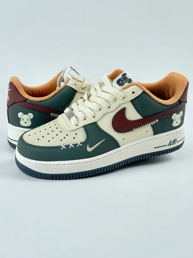 Nike Air Force 1 Low 07 Green and White with Small Hook