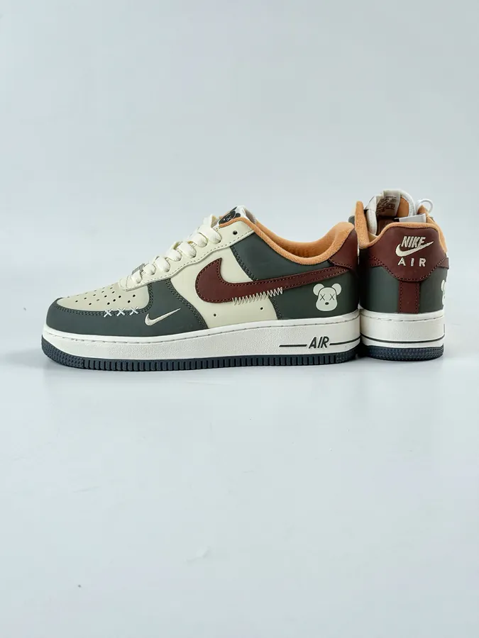 Nike Air Force 1 Low 07 Green and White with Small Hook
