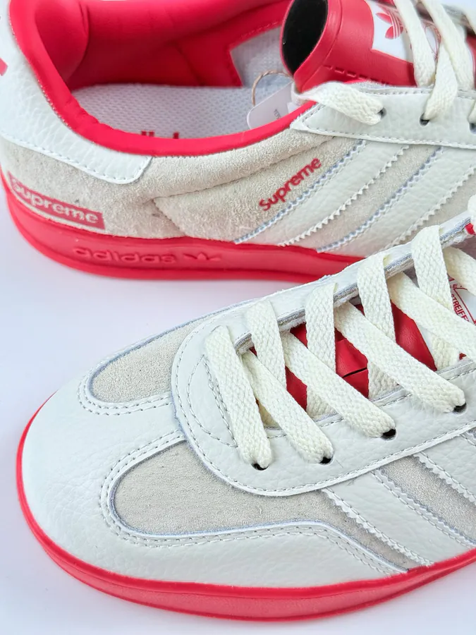 Adidas Originals Gazelle Indoor x Supreme Low Top Sneaker