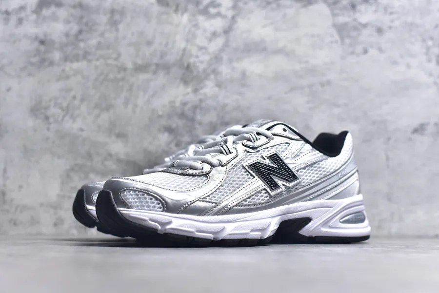 New Balance 740 Series Vintage Sneaker