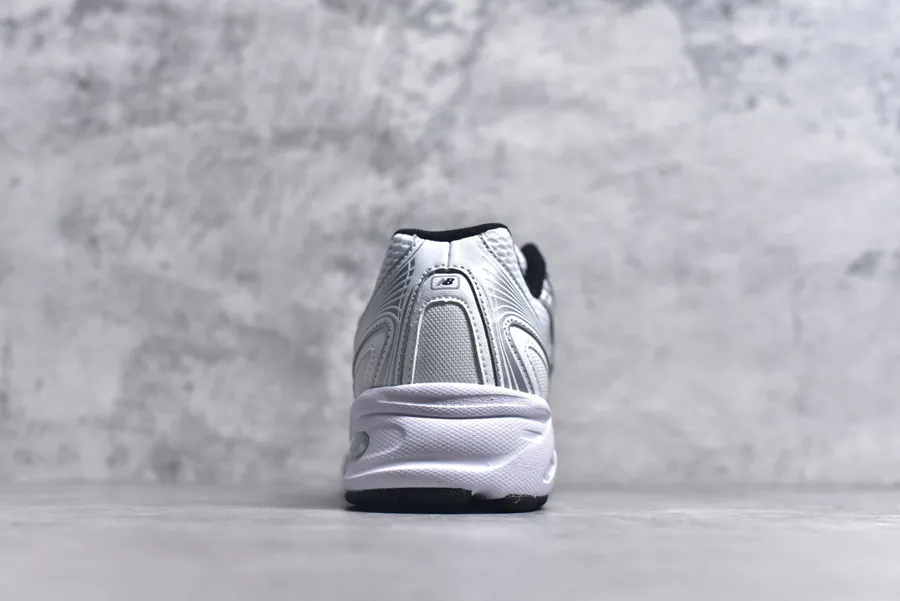 New Balance 740 Series Vintage Sneaker