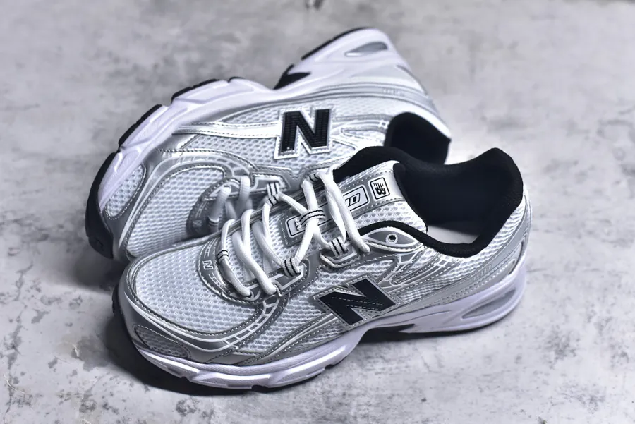 New Balance 740 Series Vintage Sneaker