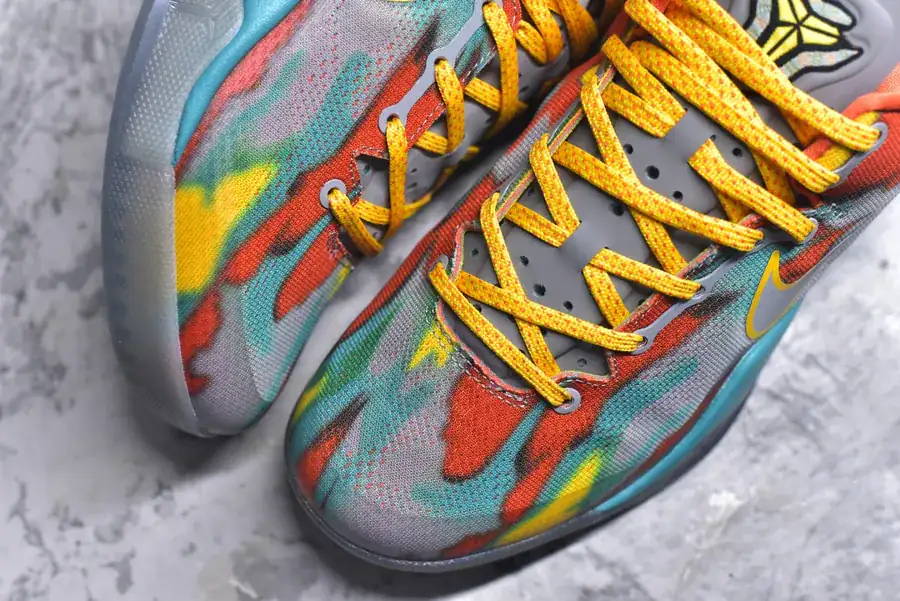 NK Zoom Kobe Ⅷ System Basketball Shoes Masterpiece Venice Beach