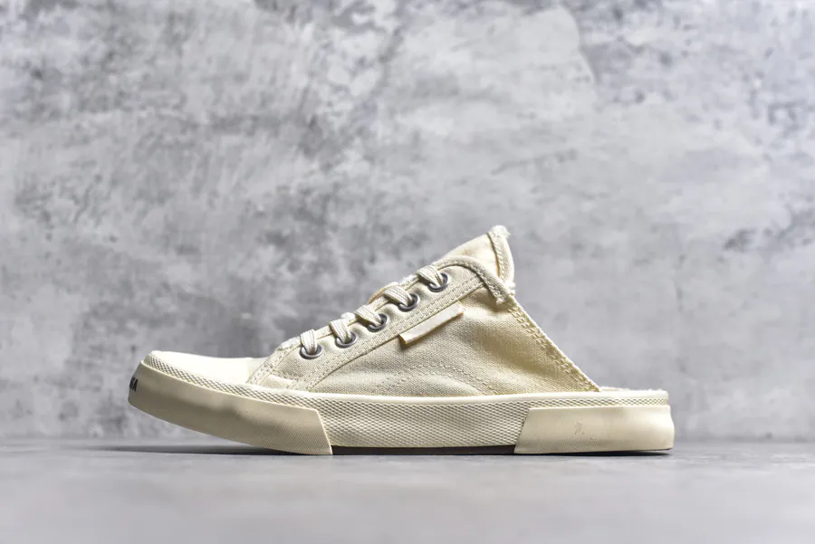 BALENCIAGA Paris Worn Effect Casual Low Top Canvas Sneakers