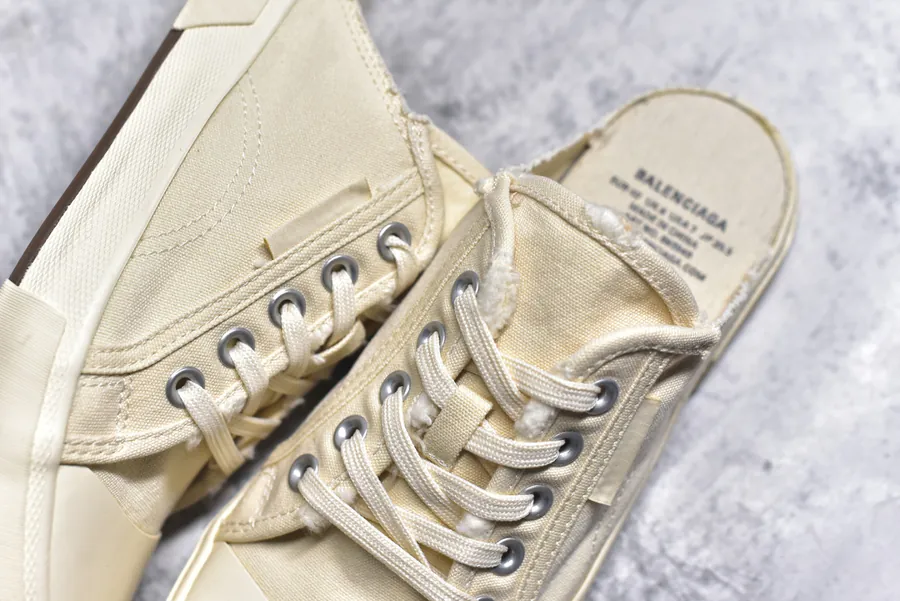 BALENCIAGA Paris Worn Effect Casual Low Top Canvas Sneakers