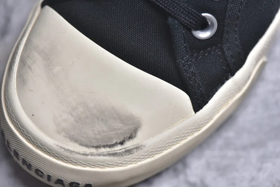 BALENCIAGA Paris Worn Effect Casual Low Top Canvas Sneakers