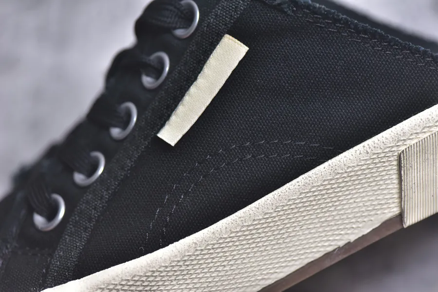 BALENCIAGA Paris Worn Effect Casual Low Top Canvas Sneakers