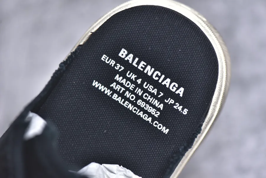 BALENCIAGA Paris Worn Effect Casual Low Top Canvas Sneakers