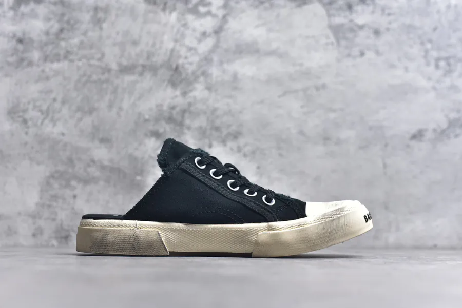 BALENCIAGA Paris Worn Effect Casual Low Top Canvas Sneakers