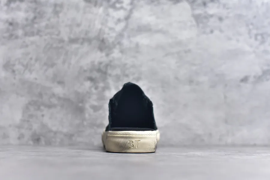 BALENCIAGA Paris Worn Effect Casual Low Top Canvas Sneakers