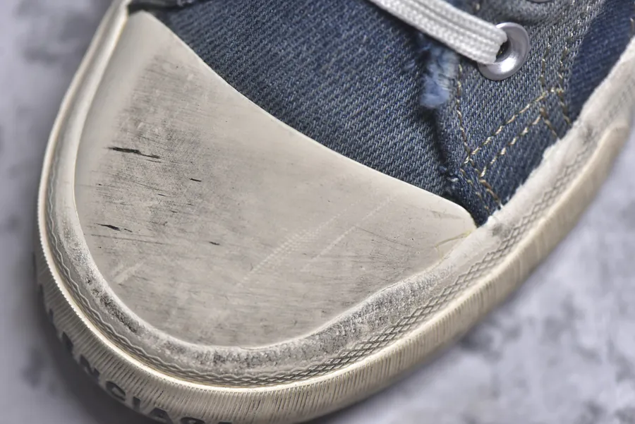BALENCIAGA Paris Worn Effect Casual Low Top Canvas Sneakers