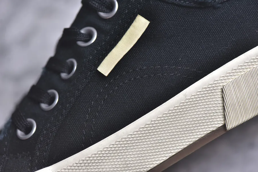 BALENCIAGA Paris Worn Effect Casual Low Top Canvas Sneaker