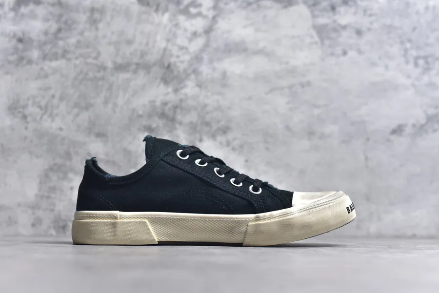 BALENCIAGA Paris Worn Effect Casual Low Top Canvas Sneakers