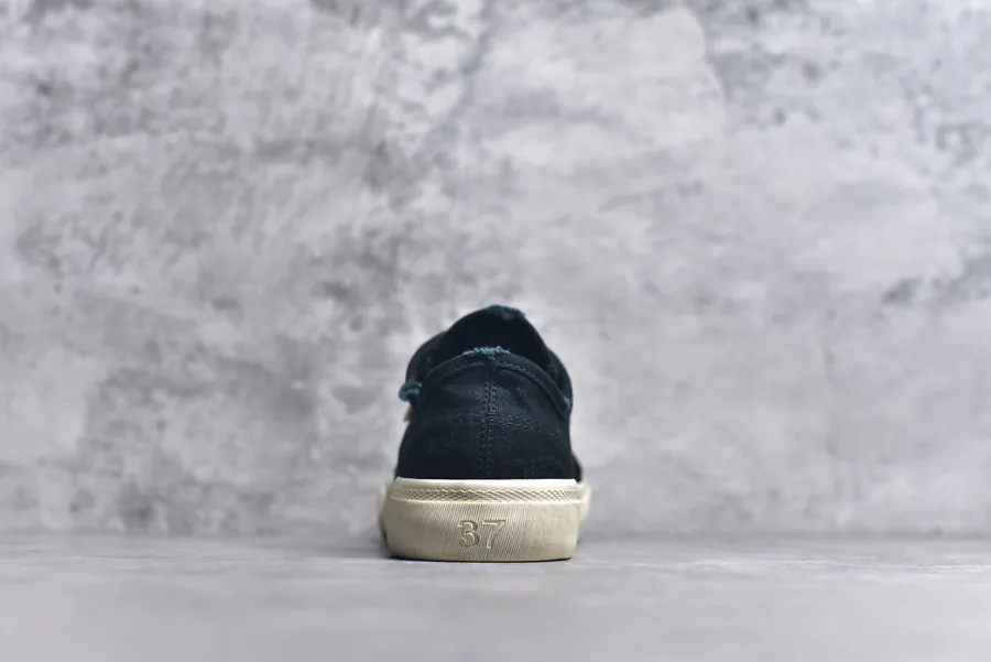 BALENCIAGA Paris Worn Effect Casual Low Top Canvas Sneakers