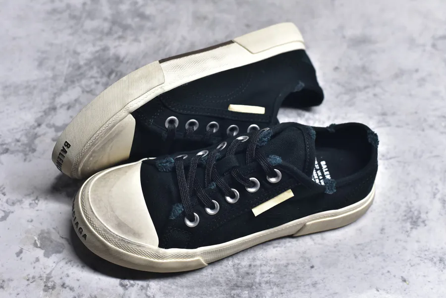 BALENCIAGA Paris Worn Effect Casual Low Top Canvas Sneakers