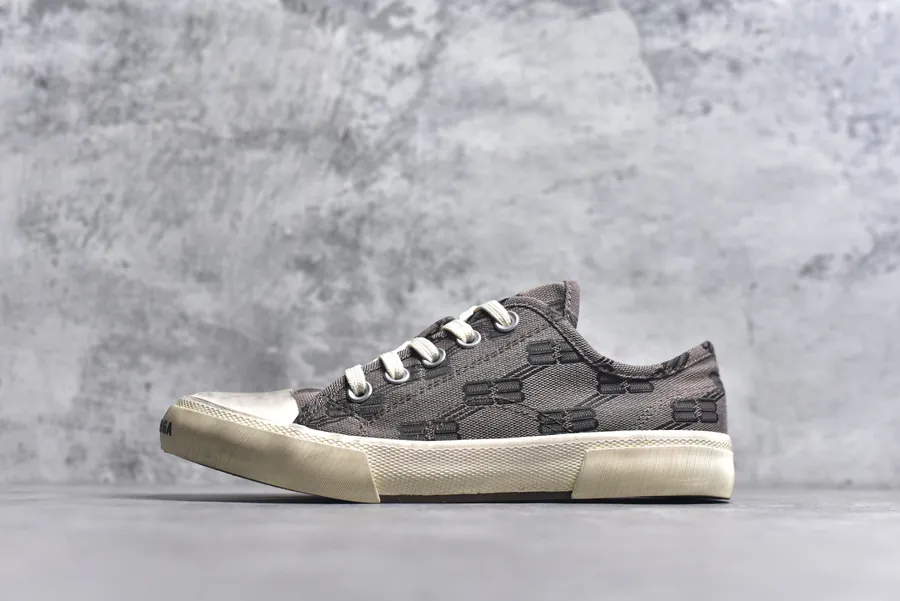 BALENCIAGA Paris Worn Effect Casual Low Top Canvas Sneakers