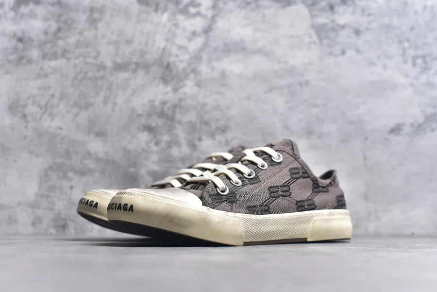 BALENCIAGA Paris Worn Effect Casual Low Top Canvas Sneakers