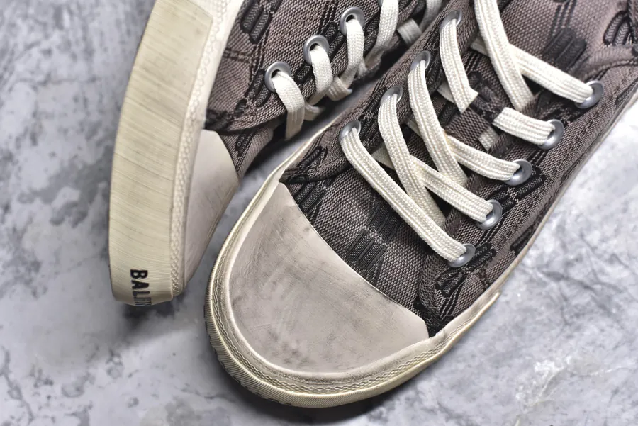 BALENCIAGA Paris Worn Effect Casual Low Top Canvas Sneakers