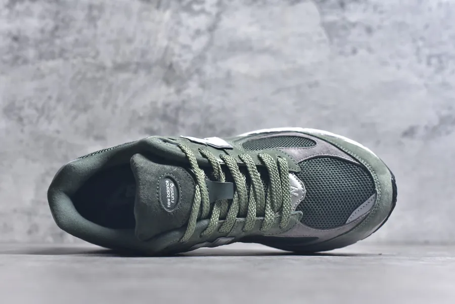 New Balance 2002R Vintage Running Shoes