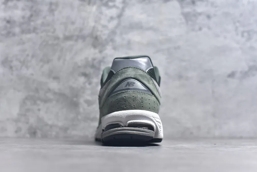 New Balance 2002R Vintage Running Shoes