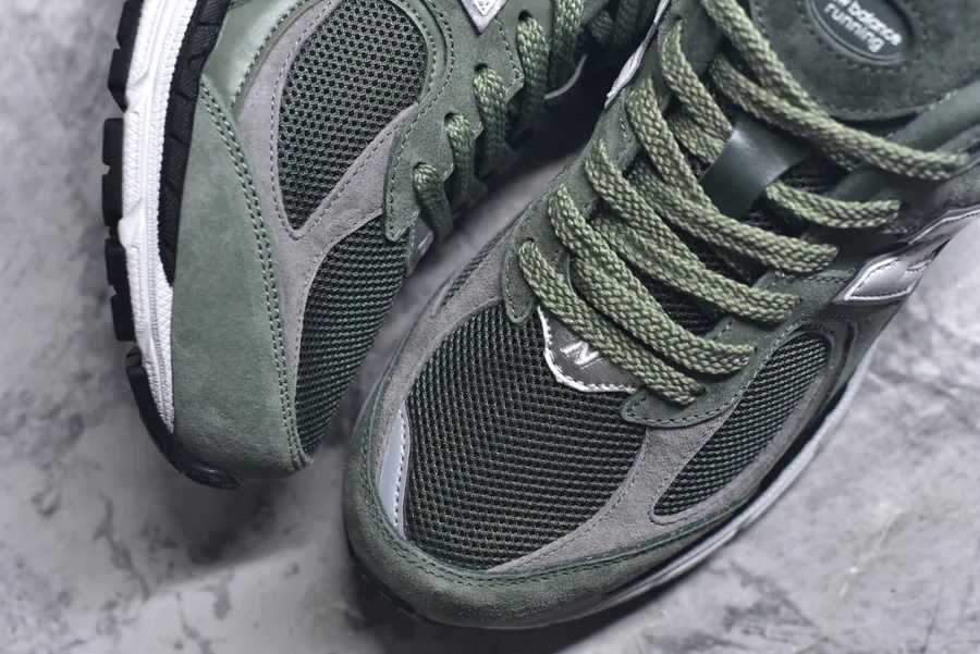 New Balance 2002R Vintage Running Shoes