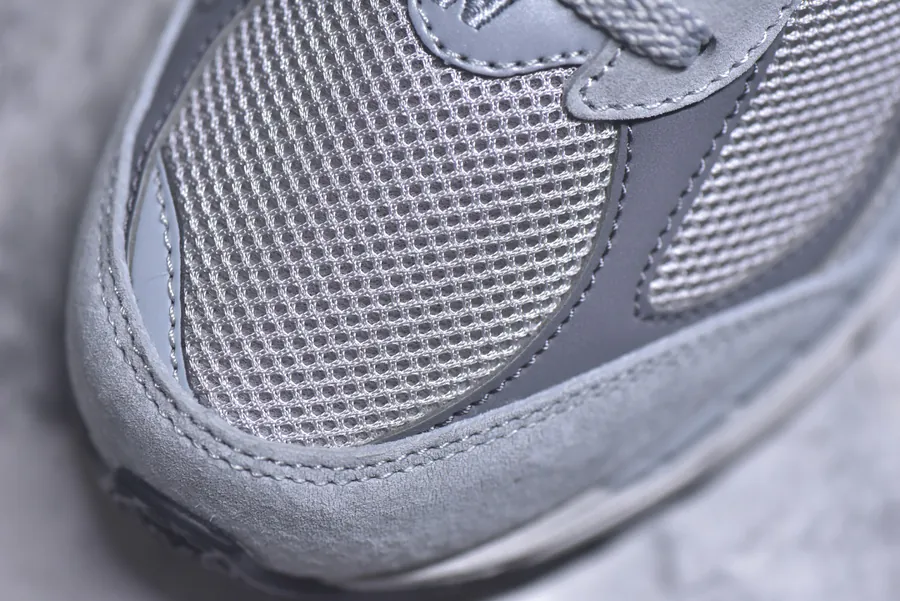 NB Retro Casual Running Shoes with Exclusive Original Material