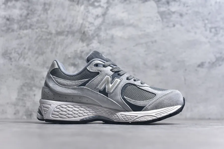NB New Balance M2002R Exclusive Original