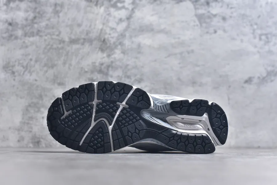 NB New Balance M2002R Exclusive Original