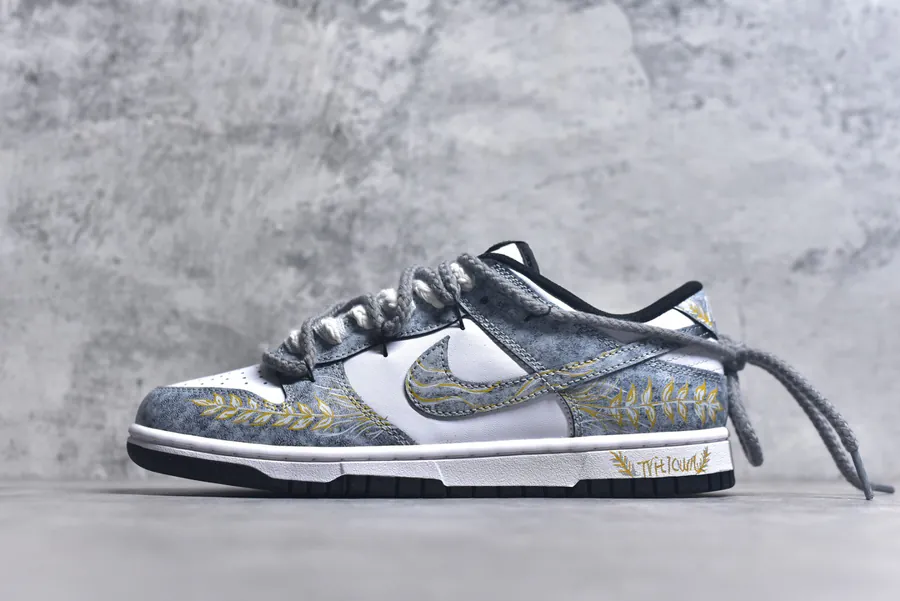 Nike SB Dunk Low in Wheat Grey with Tied Straps Low Top Casual Sneakers