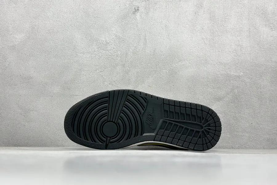 Travis Scott x Fraent Design x Air 1 Low OG SP 1 Cultural Casual Sneaker