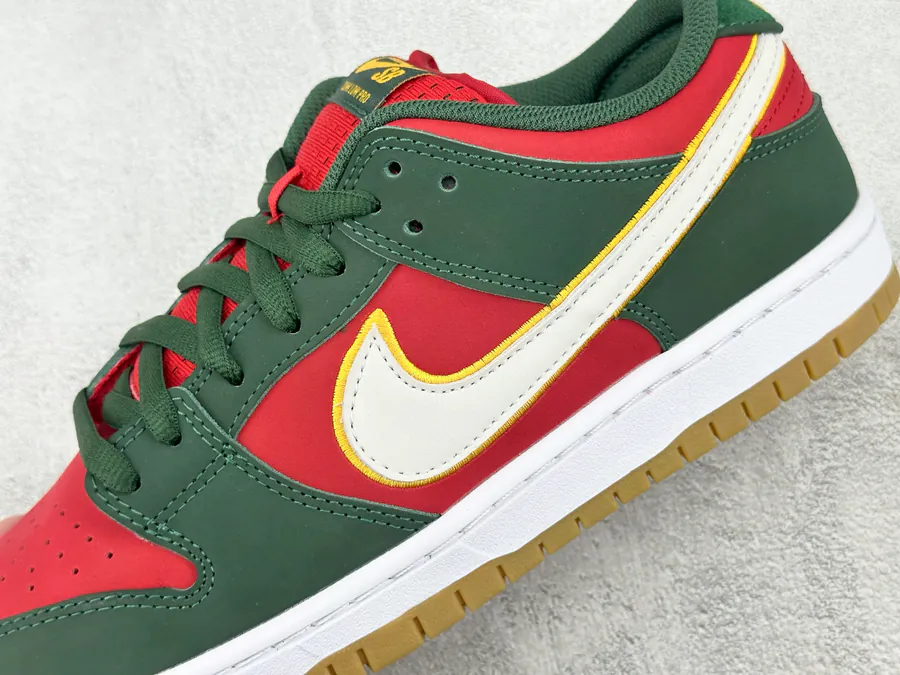 Nike Dunk SB LOW PRM 'SEATTLE SUPERSONICS' Red Green