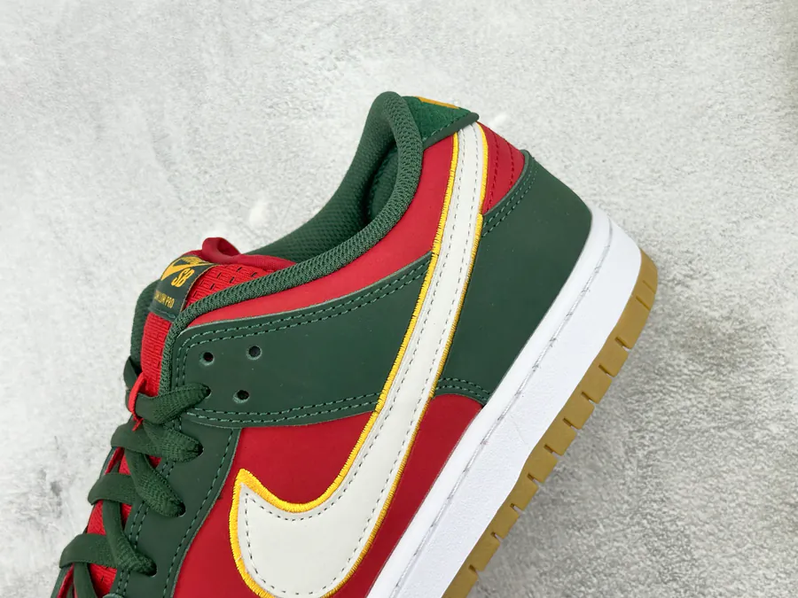 Nike Dunk SB LOW PRM 'SEATTLE SUPERSONICS' Red Green