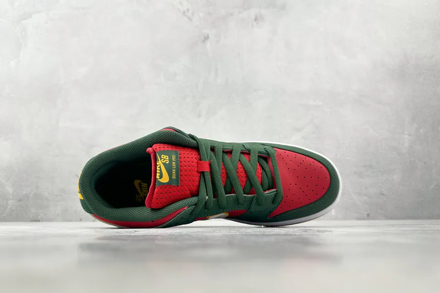 Nike Dunk SB LOW PRM 'SEATTLE SUPERSONICS' Red Green