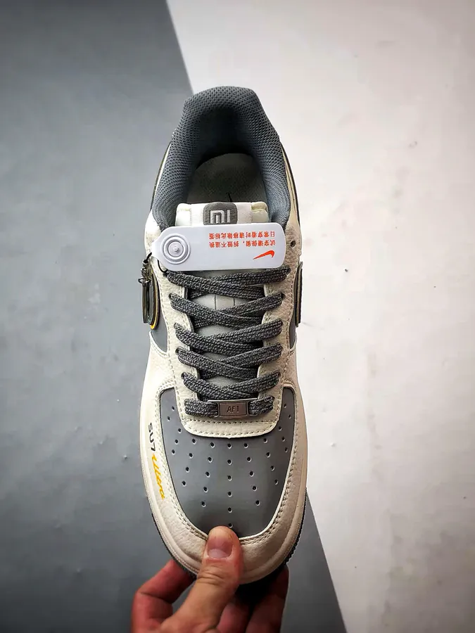 CX Exclusive Air Force 1 Low in Grained Calfskin
