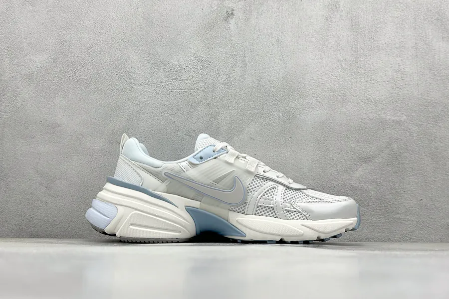 NK V2K Runtekk Retro Low Top Running Shoes
